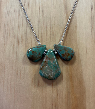 Tres Stone Necklace