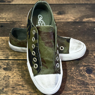 Shalomar Camo Sneaker